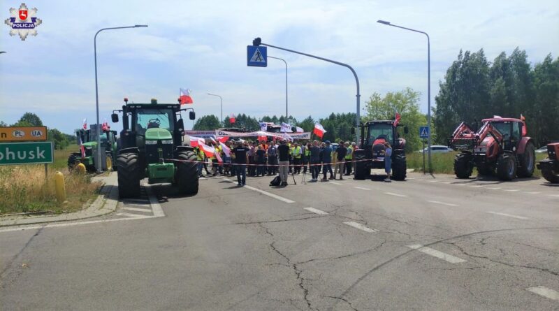 protest rolników przed przejściem granicznym w Dorohusku