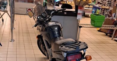 zakupy na motocyklu w Chełmie