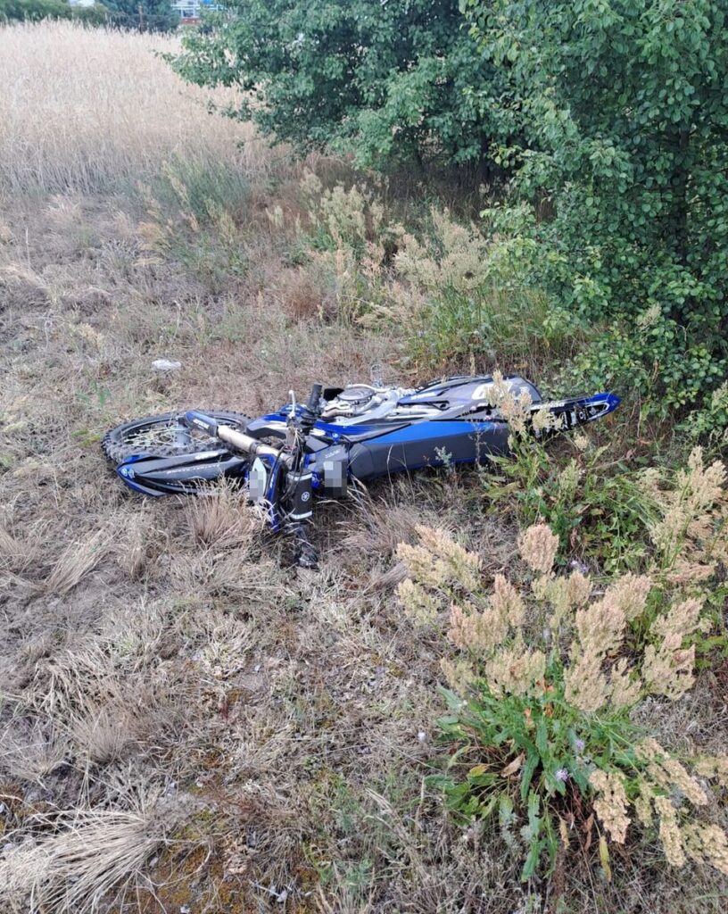 motocyklista bez uprawnień spowodował wypadek w miejscowości Nowa Rokitnia