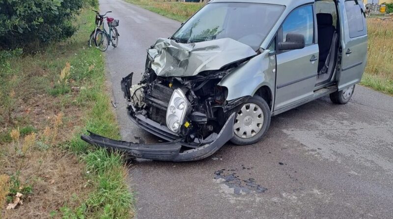 motocyklista bez uprawnień doprowadził do wypadku w miejscowości Nowa Rokitnia