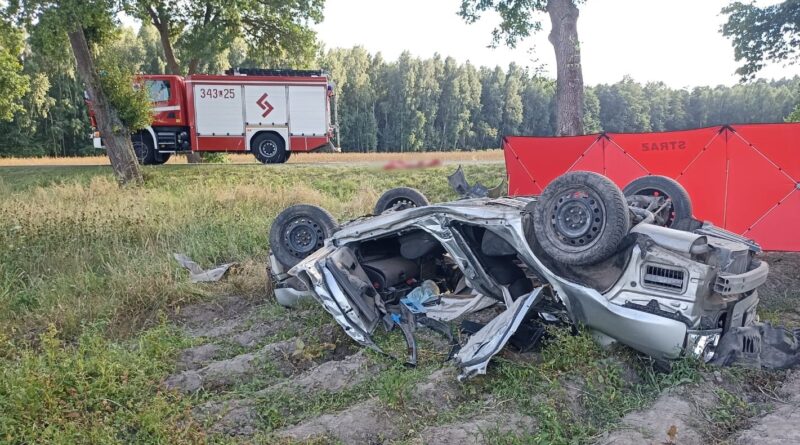 Tragiczny wypadek w Kwasówce. Kierowca Toyoty zginął na miejscu