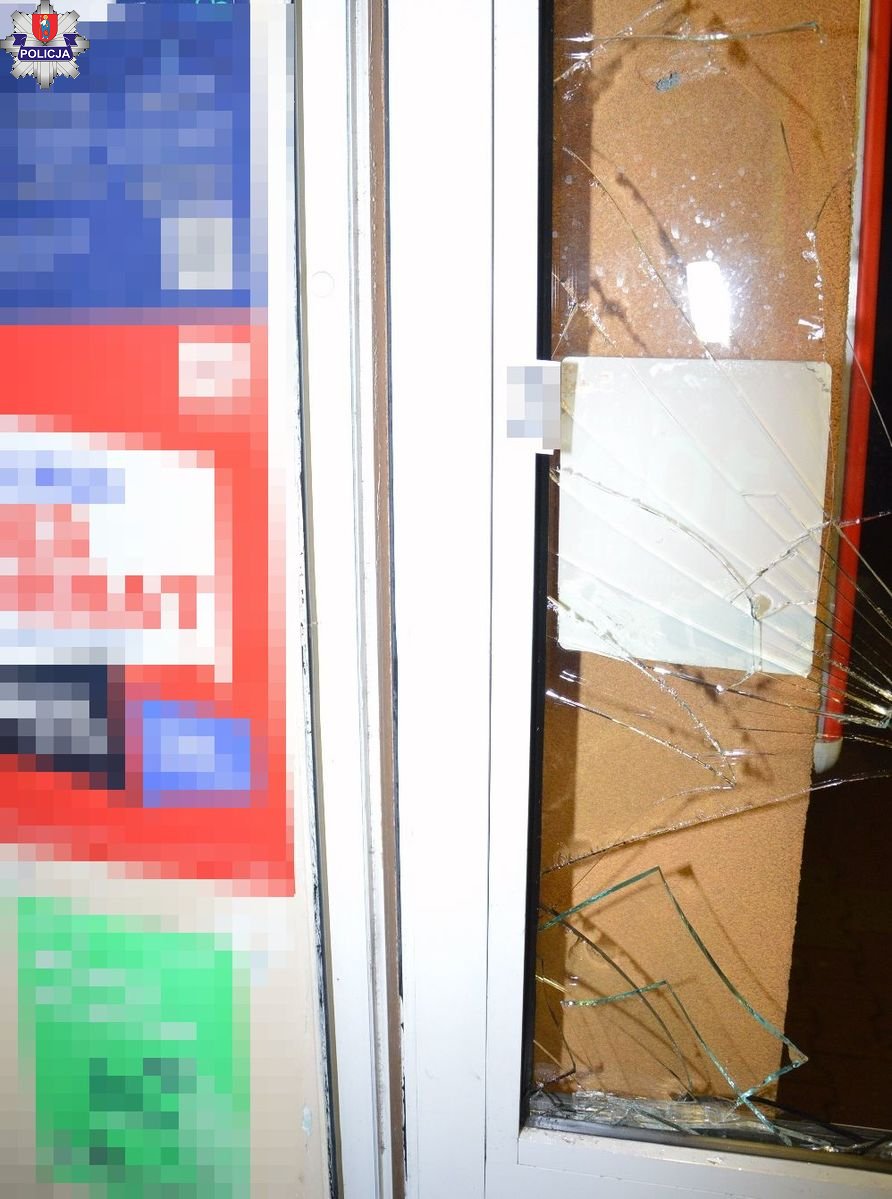 27-letni recydywista odpowie za kradzieże ze sklepów i włamanie do automatu zręcznościowego