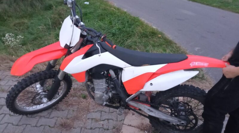 20-latek zatrzymany w miejscowości Biała za jazdę na motocyklu bez oświetlenia