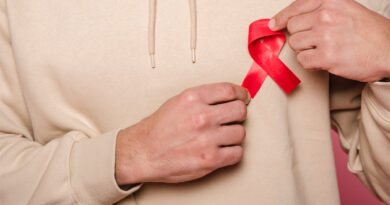 W dniu, w którym Czerwona Kokardka staje się symbolem solidarności, w ramach obchodów Światowego Dnia AIDS