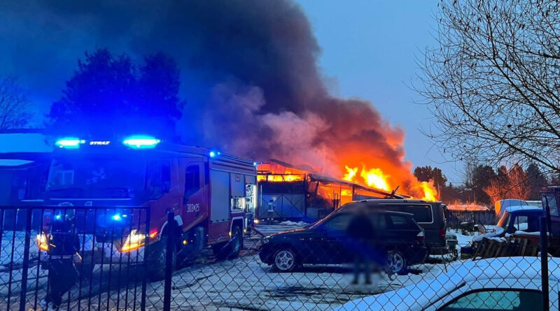 Pożar budynku przy trasie Lublin - Łęczna