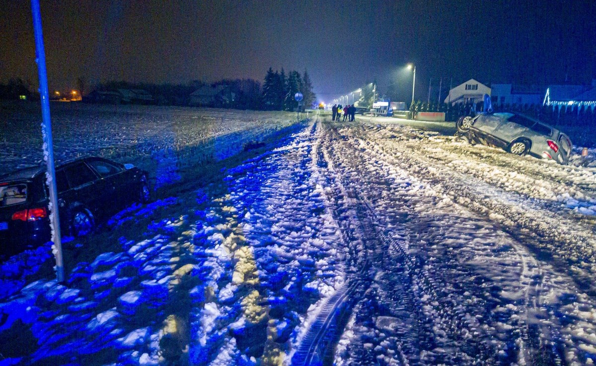 19-latek przeszarżował na ośnieżonej drodze