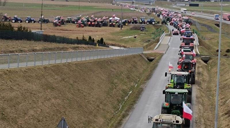 Trwa ogólnopolski protest rolników. W czwartek (22 lutego) w woj. lubelskim drogi blokowane są w 6 powiatach