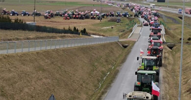 Trwają protesty rolników. W sobotę, 24 lutego, protestujący zablokowali drogi w kilku powiatach Lubelszczyzny