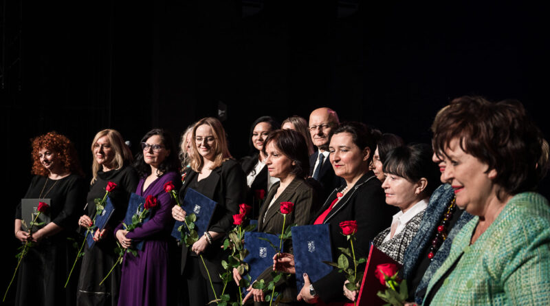 Lublin pracą kobiet stoi. Prezydent uhonorował 15 zasłużonych lublinianek