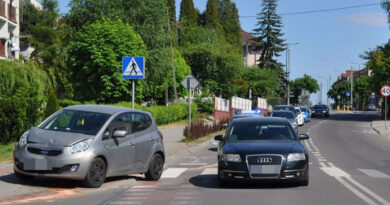 Potrącenie na pasach. 73-letnia piesza trafiła do szpitala