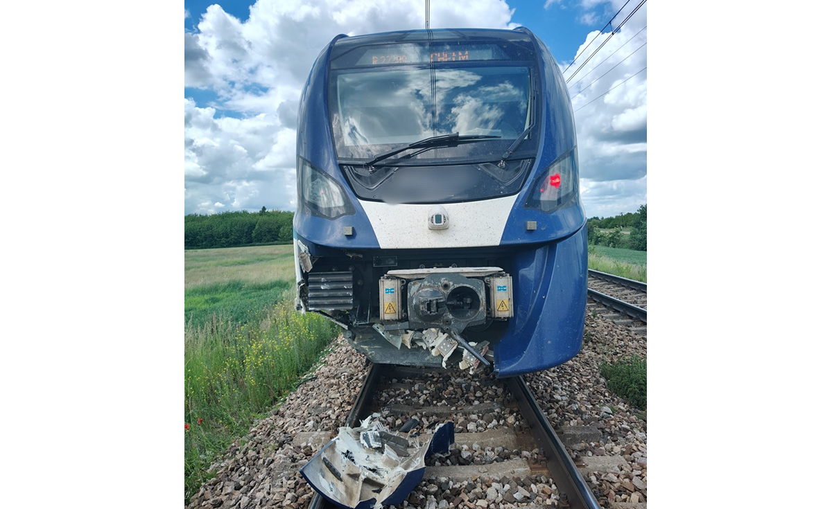 Groźny wypadek na przejeździe kolejowym w Starościcach