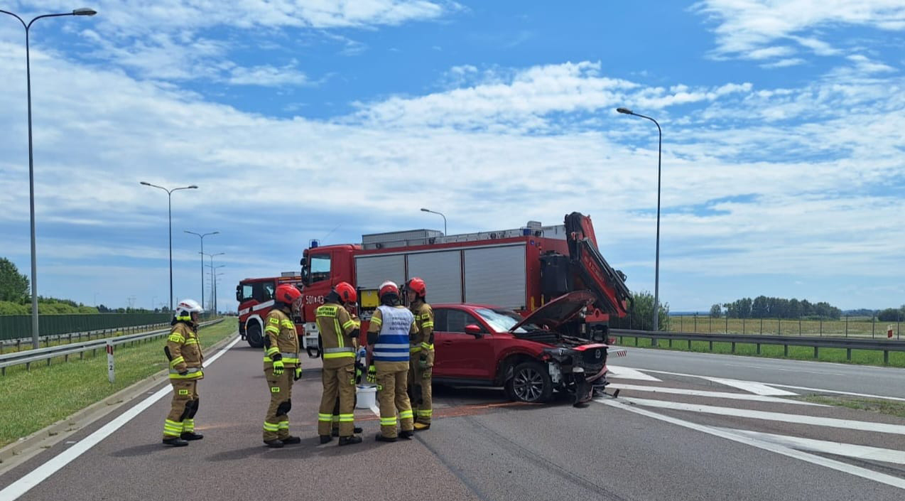 Wypadek na ekspresówce w pobliżu węzła Kurów Zachód 