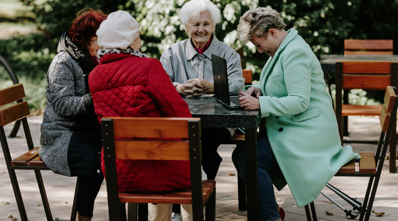 Lubelscy seniorzy otrzymają wsparcie psychologa. Wszystko w ramach unijnego projektu