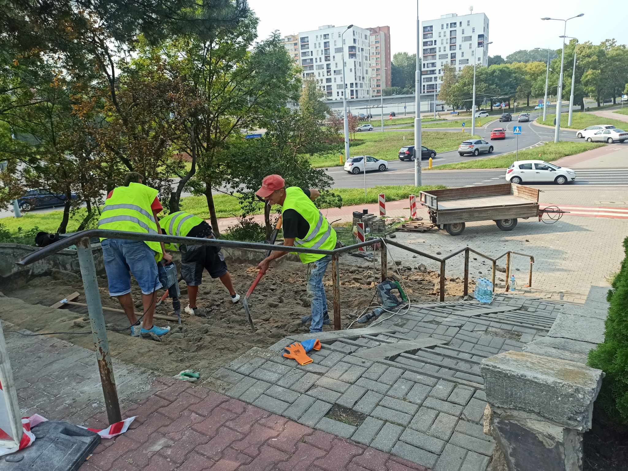 Remontują schody na Kalinowszczyźnie