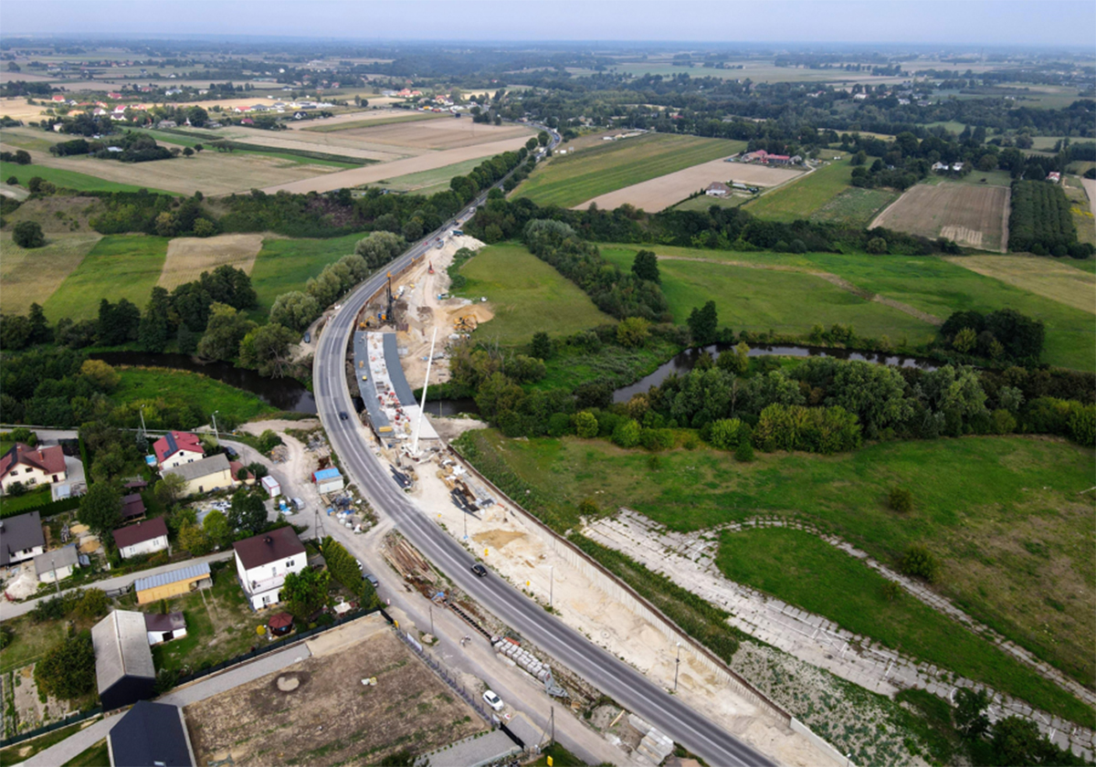 Prace przy budowie mostu w Łęcznej nabierają tempa