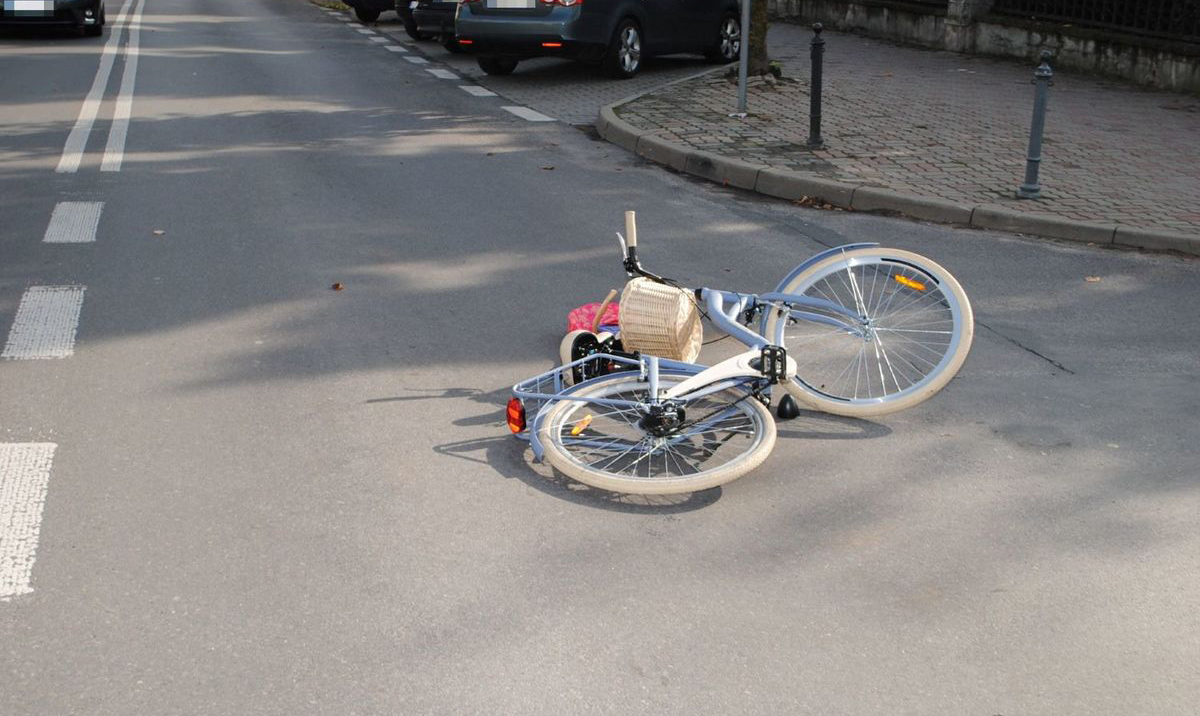 Rowerzystka potrącona przez samochód w centrum Krasnegostawu