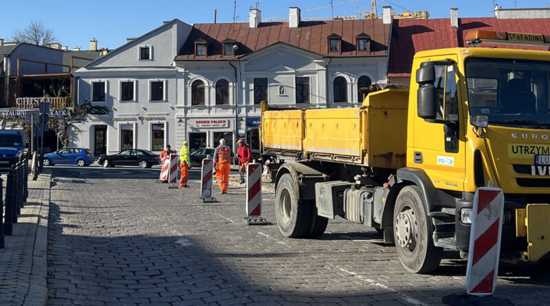 Trwają jesienne remonty dróg. Drogowcy weszli na dwie ulice