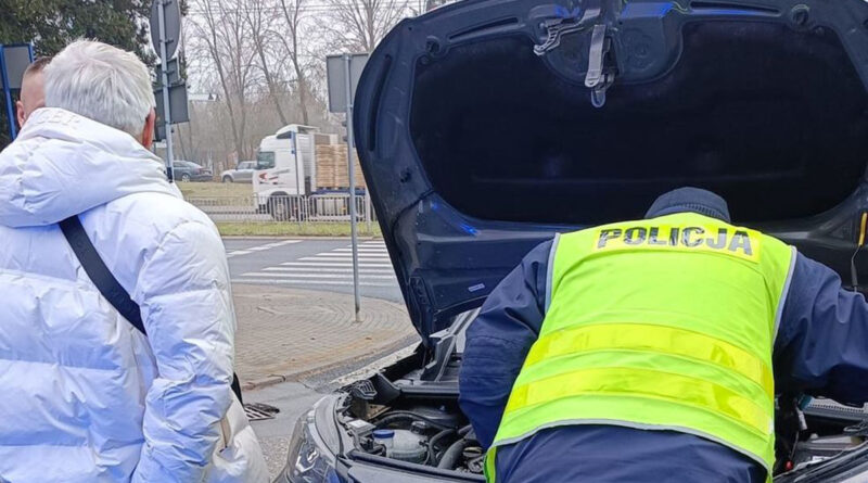 Był poszukiwany i naćpany. Wpadł za kierownicą