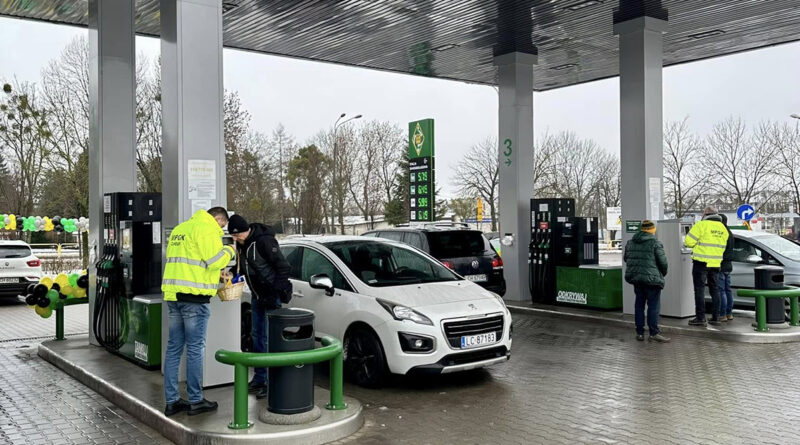 Miejska stacja paliw w Chełmie świętuje pierwsze urodziny