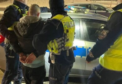 Pijany kierowca Volkswagena staranował trzy auta. Miał 3,5 promila i sądowy zakaz