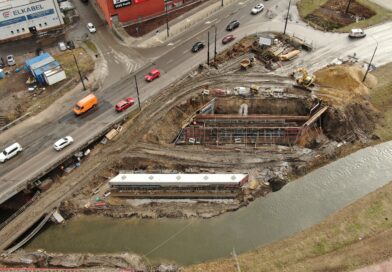 Budowa mostu na Bystrzycy wkracza w kolejną fazę. Kierowcy muszą przygotować się na zmiany