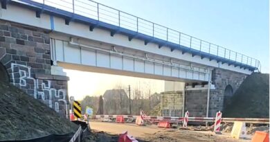 Mieszkańcy Ciecierzyna grożą blokadą 19-tki. Chcą otwarcia przejazdu pod wiaduktem