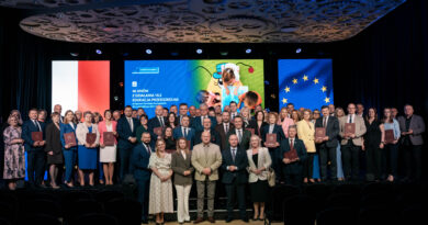 Miliony na przedszkola w regionie. Nowe miejsca, zajęcia i wsparcie dla tysięcy dzieci