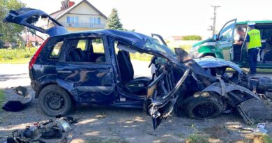 Dachowanie pod Lublinem. Za kierownicą siedział 16-latek, nieletni pasażerowi byli pijani