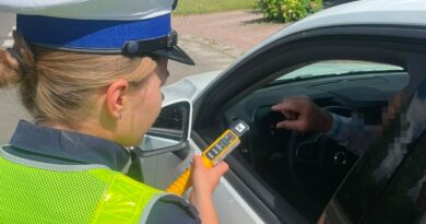19-latek wsiadł za kierownicę, mając 1,5 promila. Odpowie też za posiadanie narkotyków