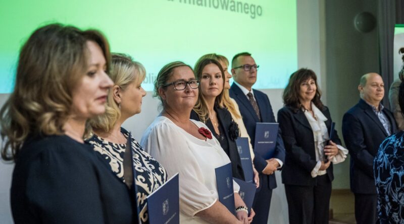 314 lubelskich nauczycieli z awansem. Są też nominacje dla dyrektorów