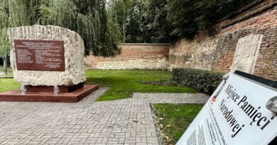 Pomnik na Kalinowszczyznie już po remoncie. Upamiętnia blisko 1800 ofiar egzekucji