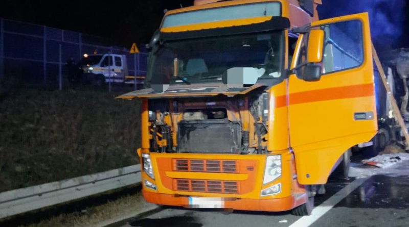 Tragiczny wypadek na obwodnicy Lublina. Nie żyje kierowca tira, dwie osoby w szpitalu