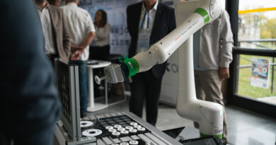 Roboty, sztuczna inteligencja i wirtualna rzeczywistość. Nowe centrum za 11,5 mln zł już działa w Lublinie