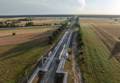 Blisko 400 mln zł na kolej w Lubelskiem. Nowe perony, wyświetlacze i bezpieczniejsze przejazdy